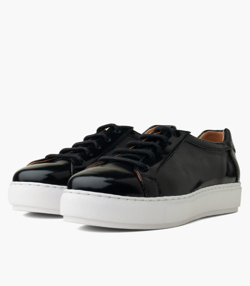 boating-zapatilla-charol-mujer-BZM22050132-02